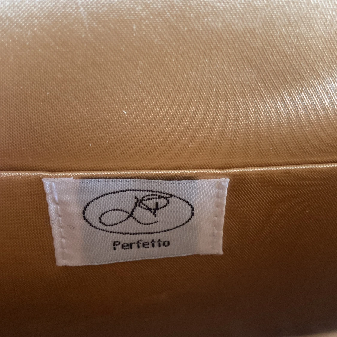 Beige handväska från Perfetto - 2