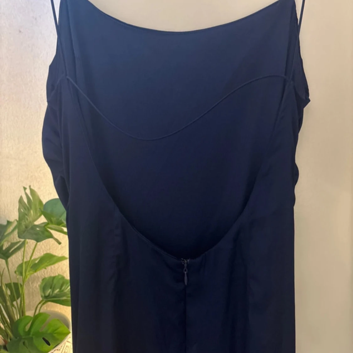 Marinblå långklänning från Nelly - 2