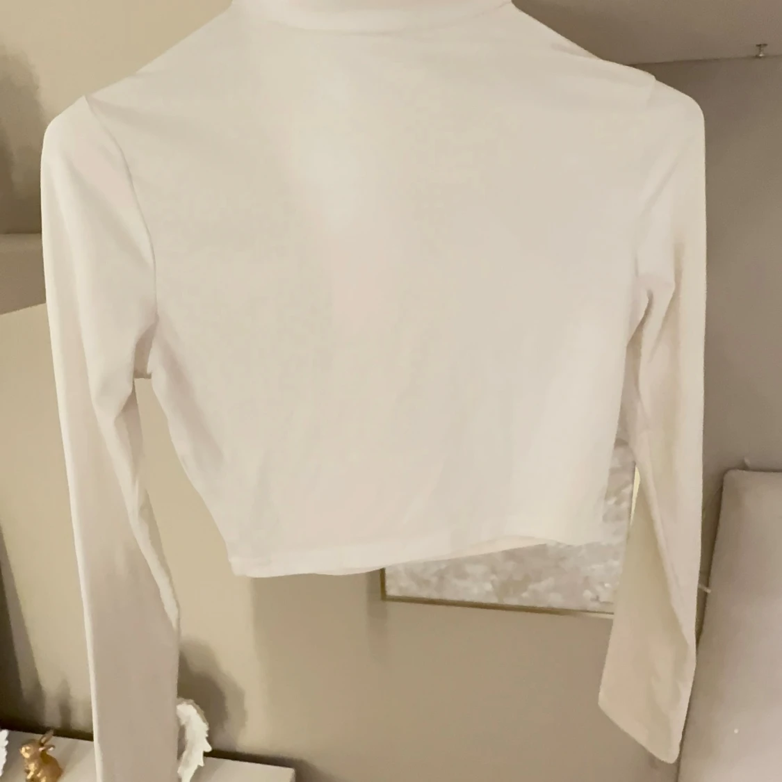 Vit croppad polotopp med half zip - 1