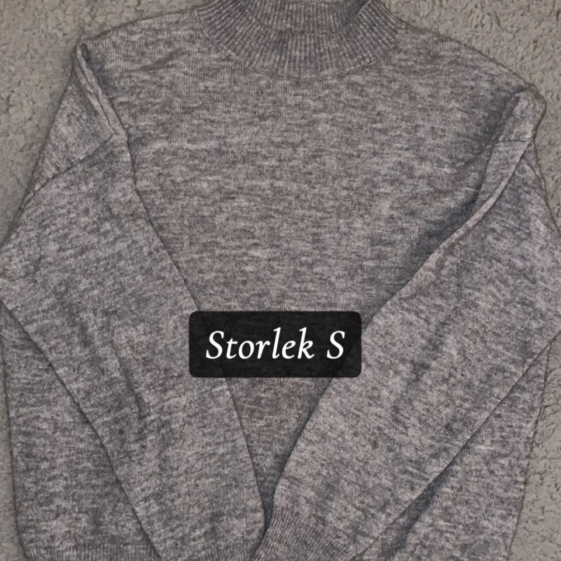 4 stickade tröjor  - 3