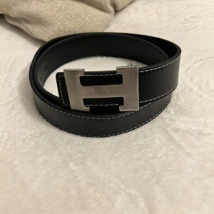 Skärp 110cm, svart - Oanvänd svart bälte 110cm, skriv för mer information