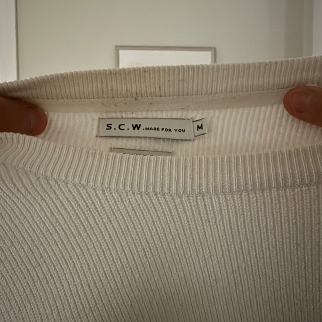 Vit stickad tröja från S.C.W. - 2