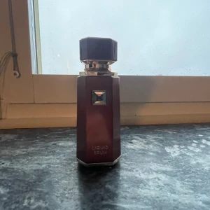 Liquid Brun parfym - Nästintill oanvänd är ca 99ml kvar 