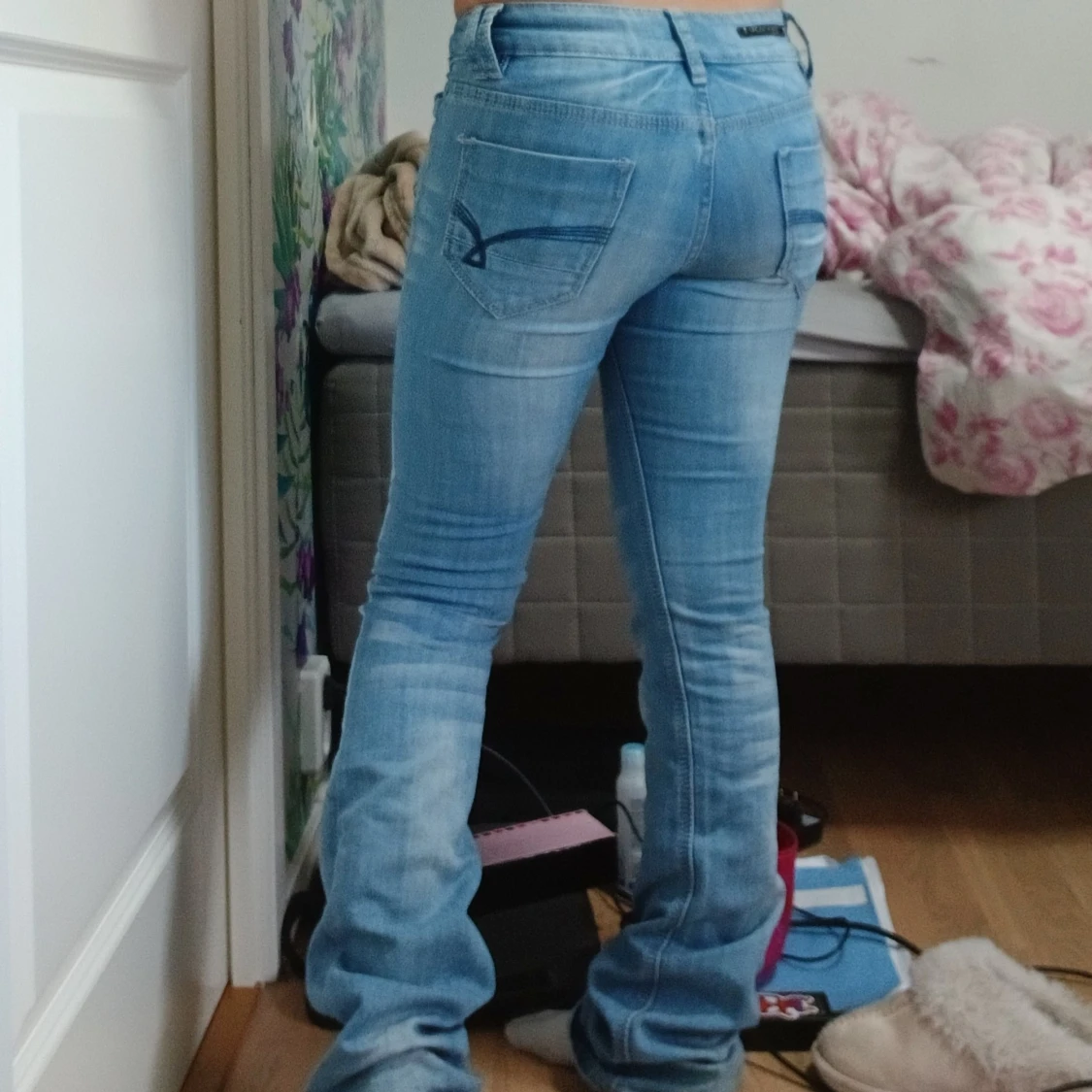 Ljusblå lågmidjade bootcut jeans - 1