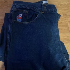 Big Boy Jeans - Helt nya Big Boy jeans i storlek M, bara testade inomhus. 