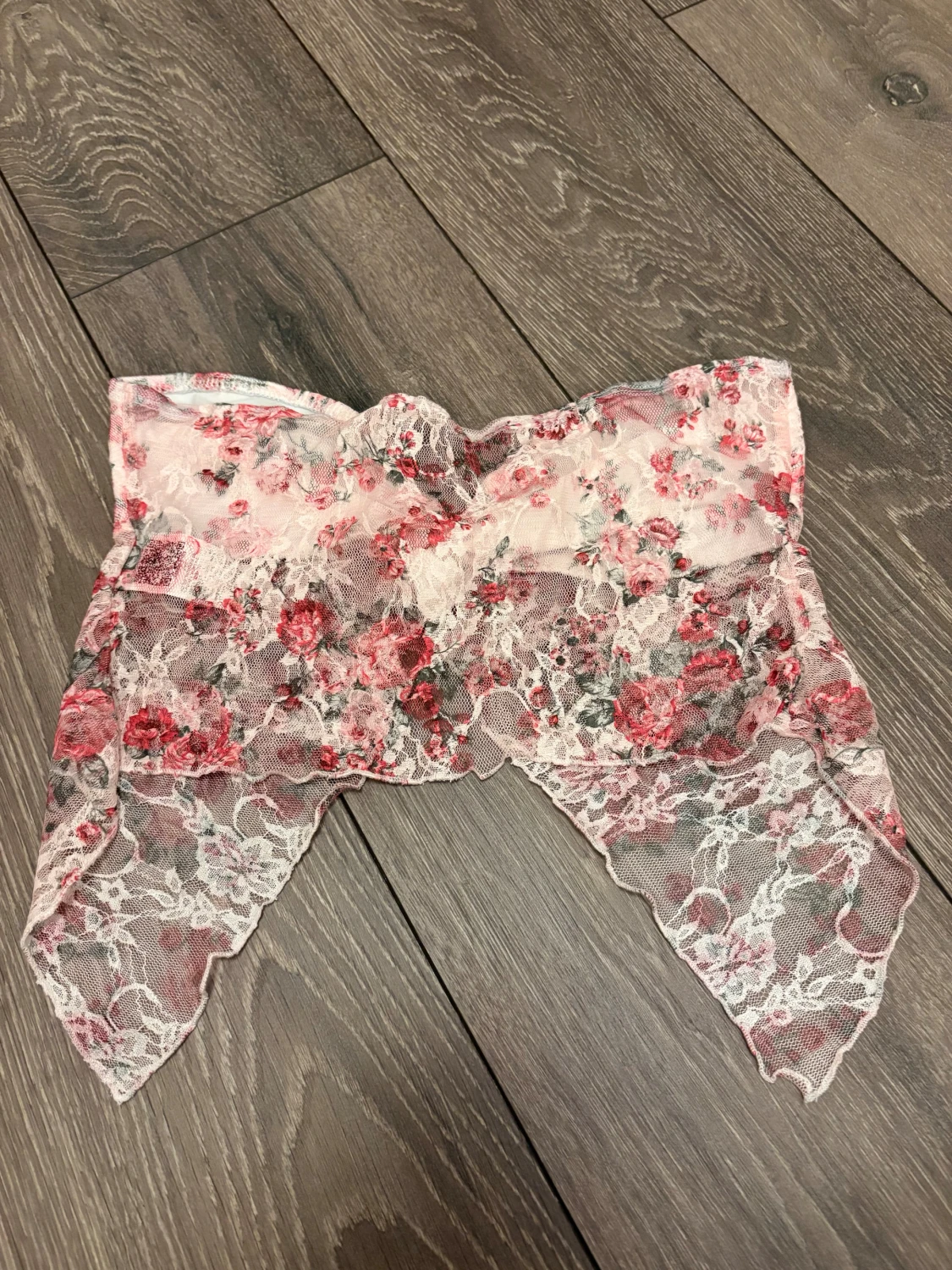 Blommig spets tubtopp från SHEIN - 1