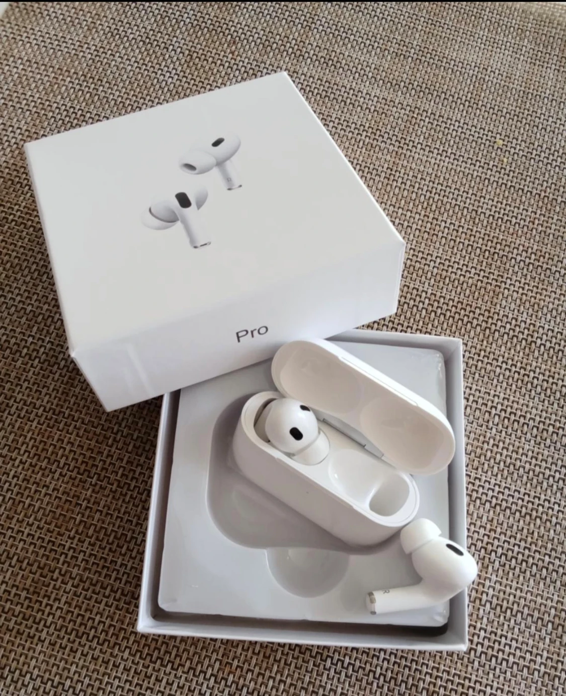 AirPods Pro gen 2 - 2
