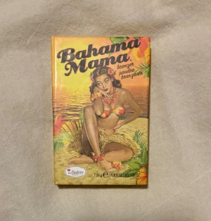 Bronzer - Den har använts lite men är i bra skick och det är mycket kvar💕. Skriv gärna till mig om det finns frågor!🫶🏻