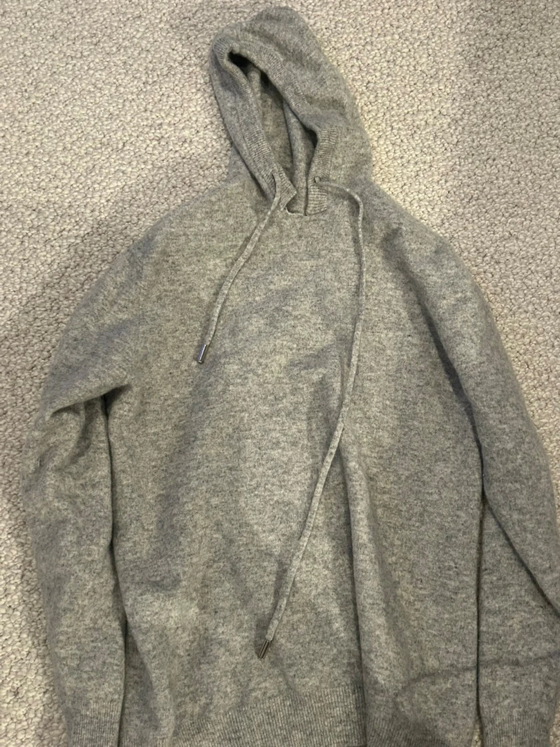 Grå kashmir hoodie