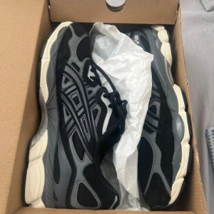  ASICS GEL-NYC Graphite Grey - Helt nya, endast testade inomhus