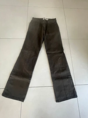 Ett par straight leg jeans - Ett par jeans återigen i okänd modell… size 30.