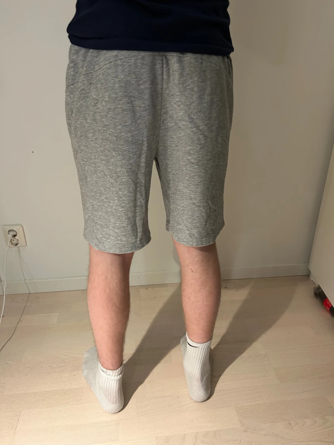 Grå mjukisshorts med snörning RM - 2