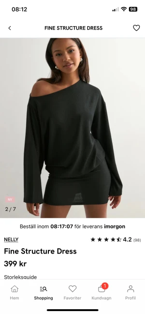 Fest klänning Nelly🩷 - Säljer denna jättesnygga kläningen från Nelly, aldrig använd och lappen är kvar🩷passar perfekt till fest och nu till nyår!🤩