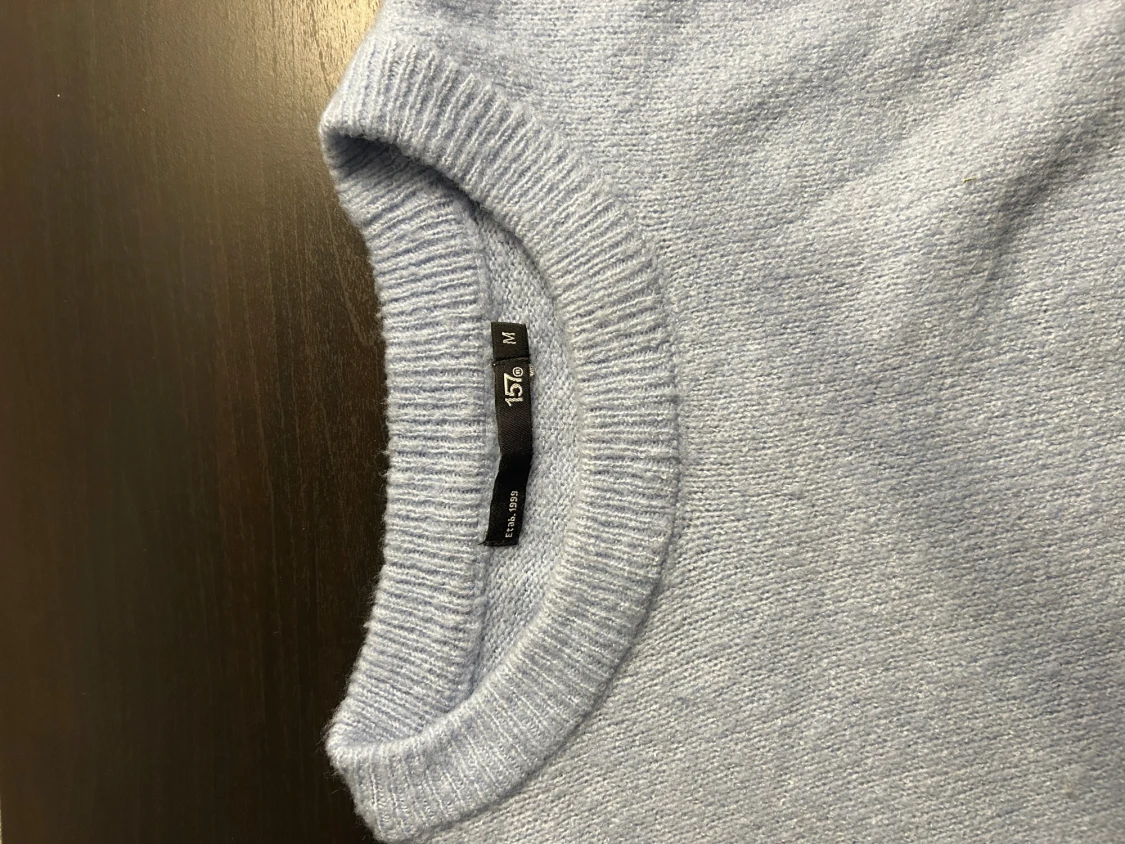 Ljusblå stickad tröja från 157