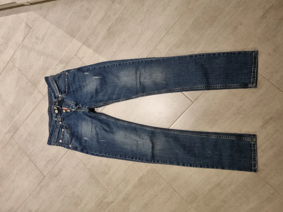 Dsquared2 jeans i blå tvätt 