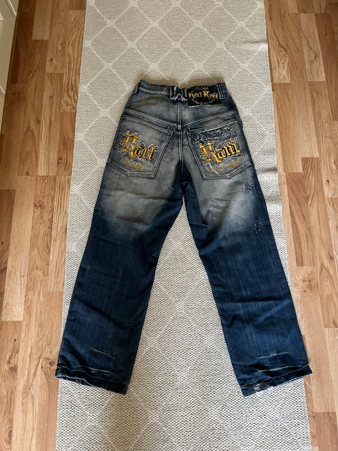 Vintage baggy jeans från Karl Kani