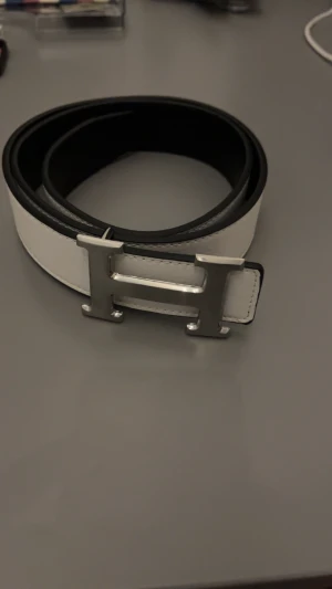 H-bälte - Nytt, 110 cm,  Silver, vit