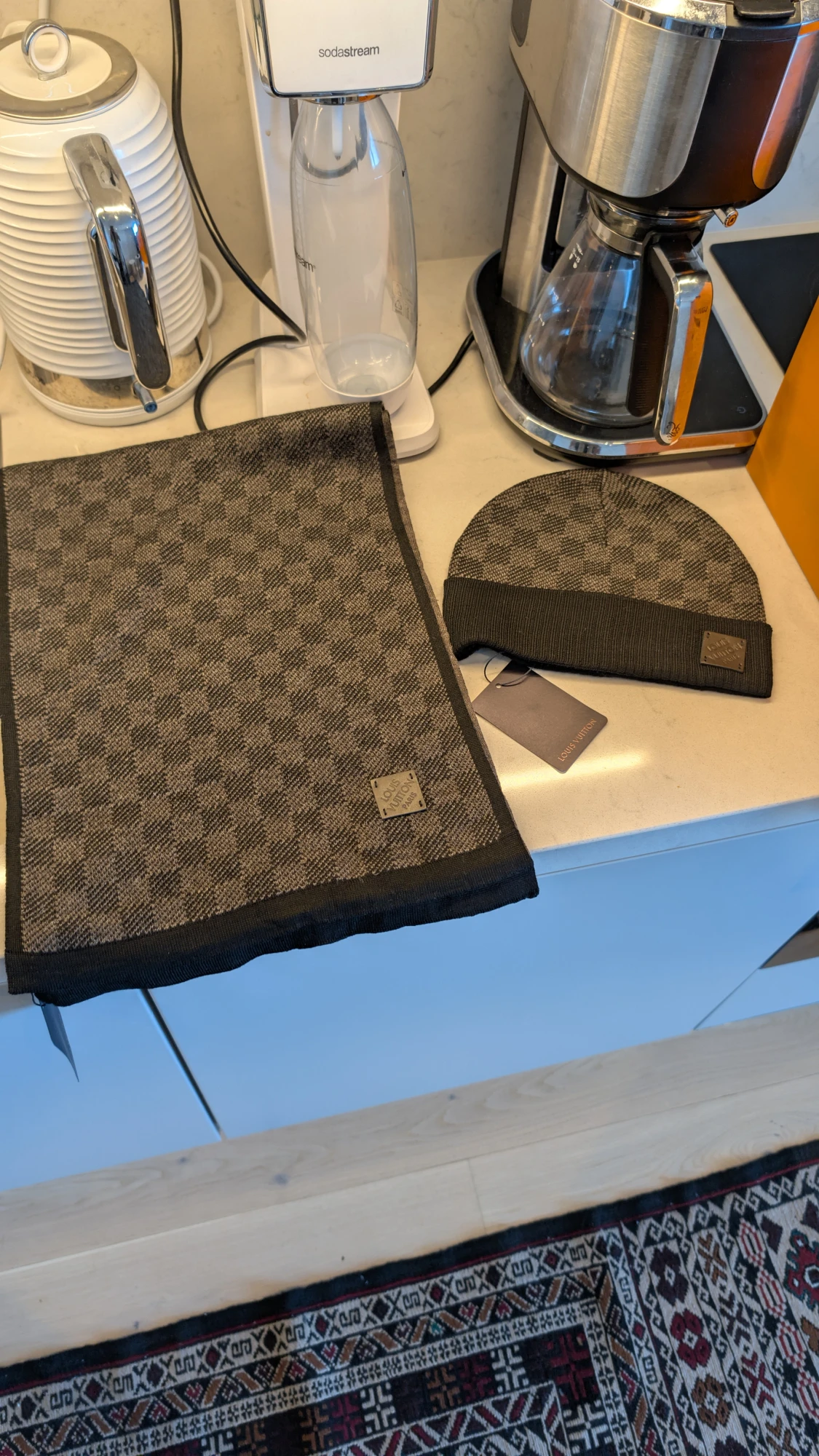 Mössa och halsduk  - 1