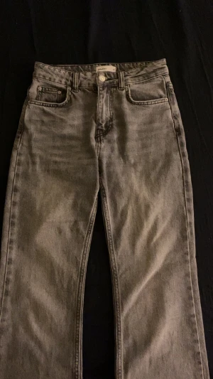Perfect jeans  - Säljer dessa jeans ifrån Gina Tricot i storlek 32 eftersom de ej kommer till användning längre. Pris kan diskuteras⭐️
