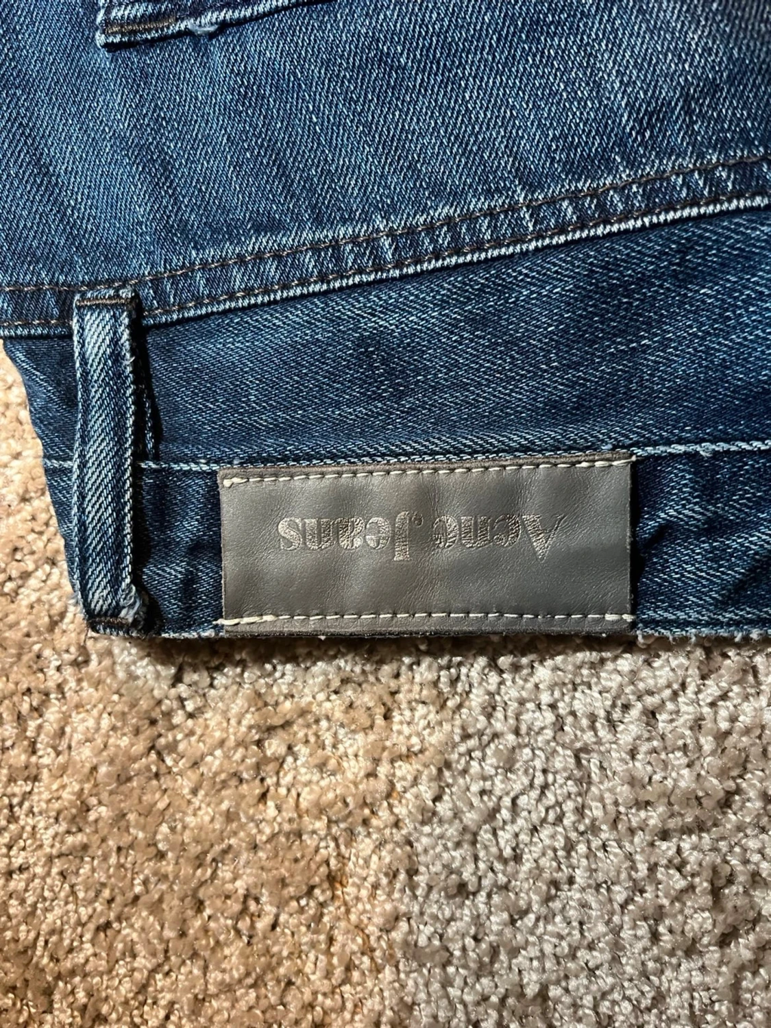 Mörk blå Acne jeans - 4