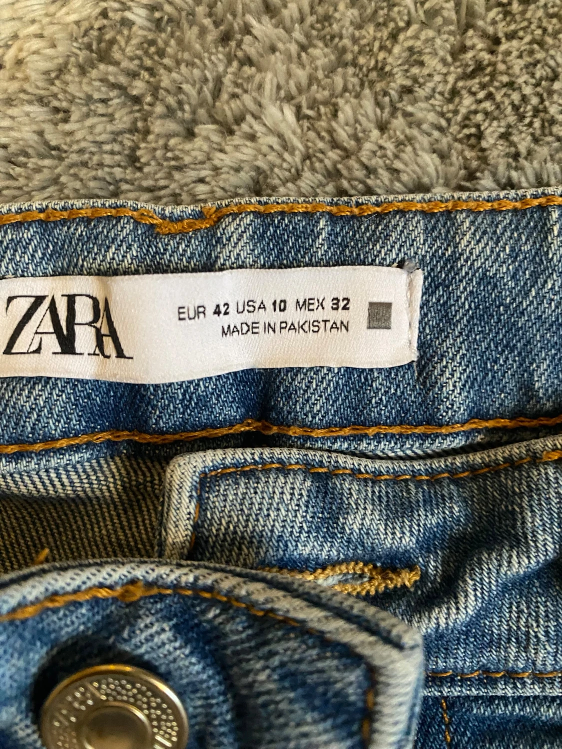 Blå bootcut jeans från Zara, strl 42 - 2