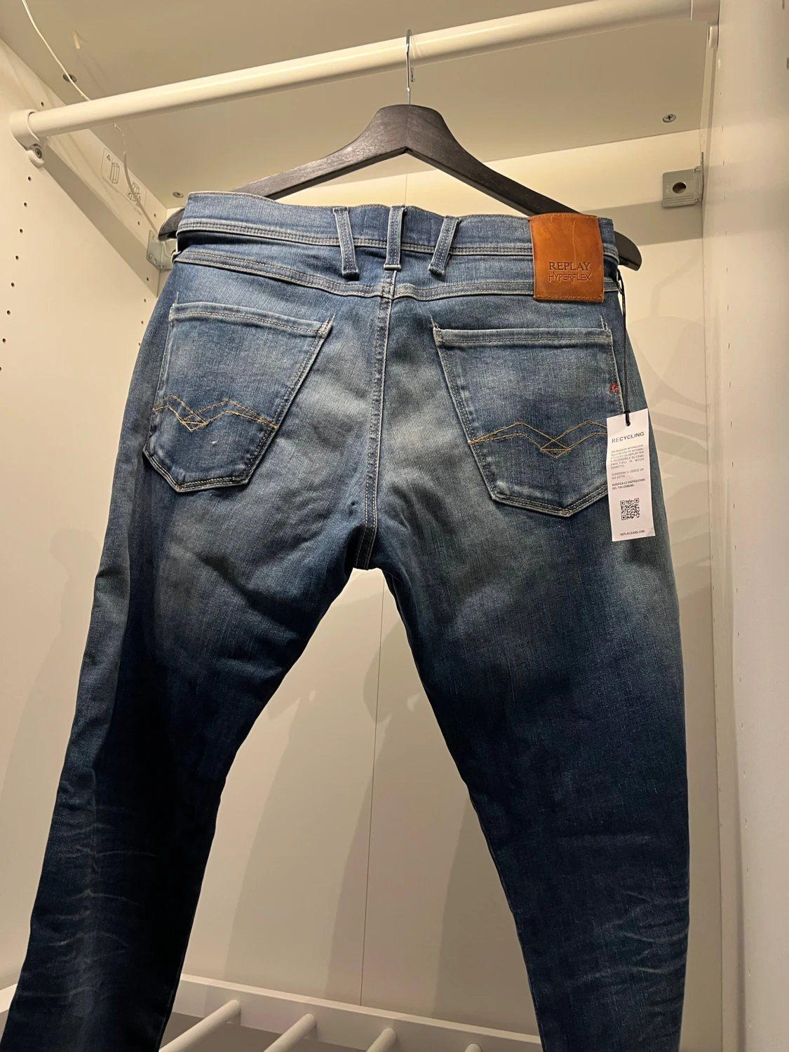 “Replay Anbass, helt nya med prislapp, aldrig använda. Nypris 1 699 kr!! - 2