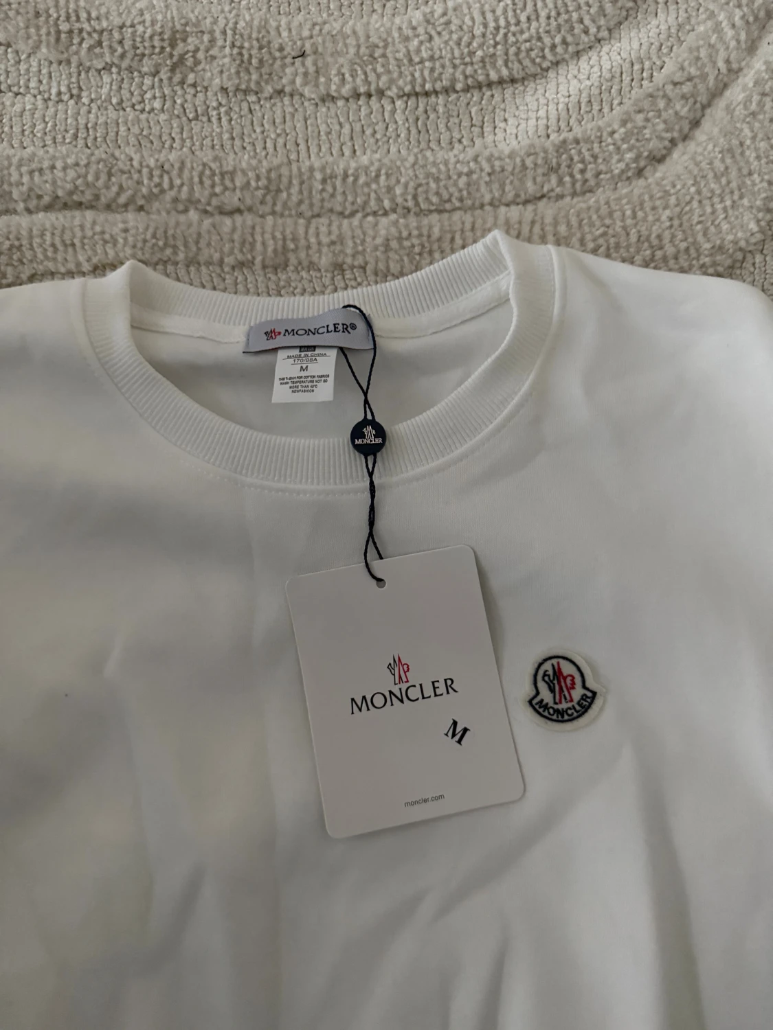 Vit sweatshirt från Moncler med logga - 3