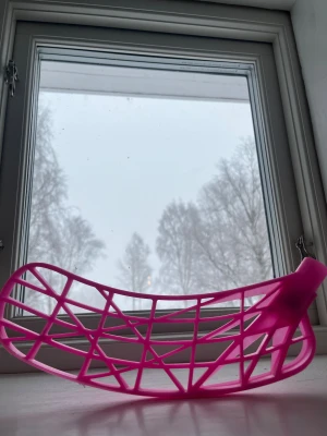 Unihoc  evo lite innebandy blad - Rosa innebandy blad av Unihoc evolution serien sjukt lätt blad.