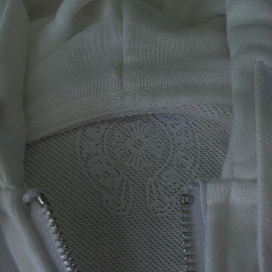 Vit hoodie från Chrome Hearts - 3