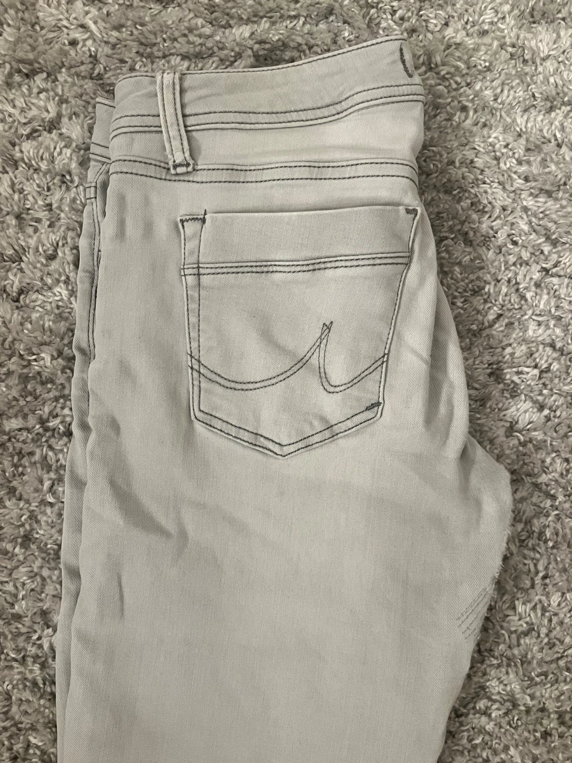 Ljusgrå bootcut jeans från LTB - 2