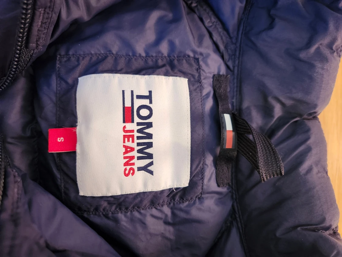 Mörkblå pufferjacka Tommy Jeans - 4