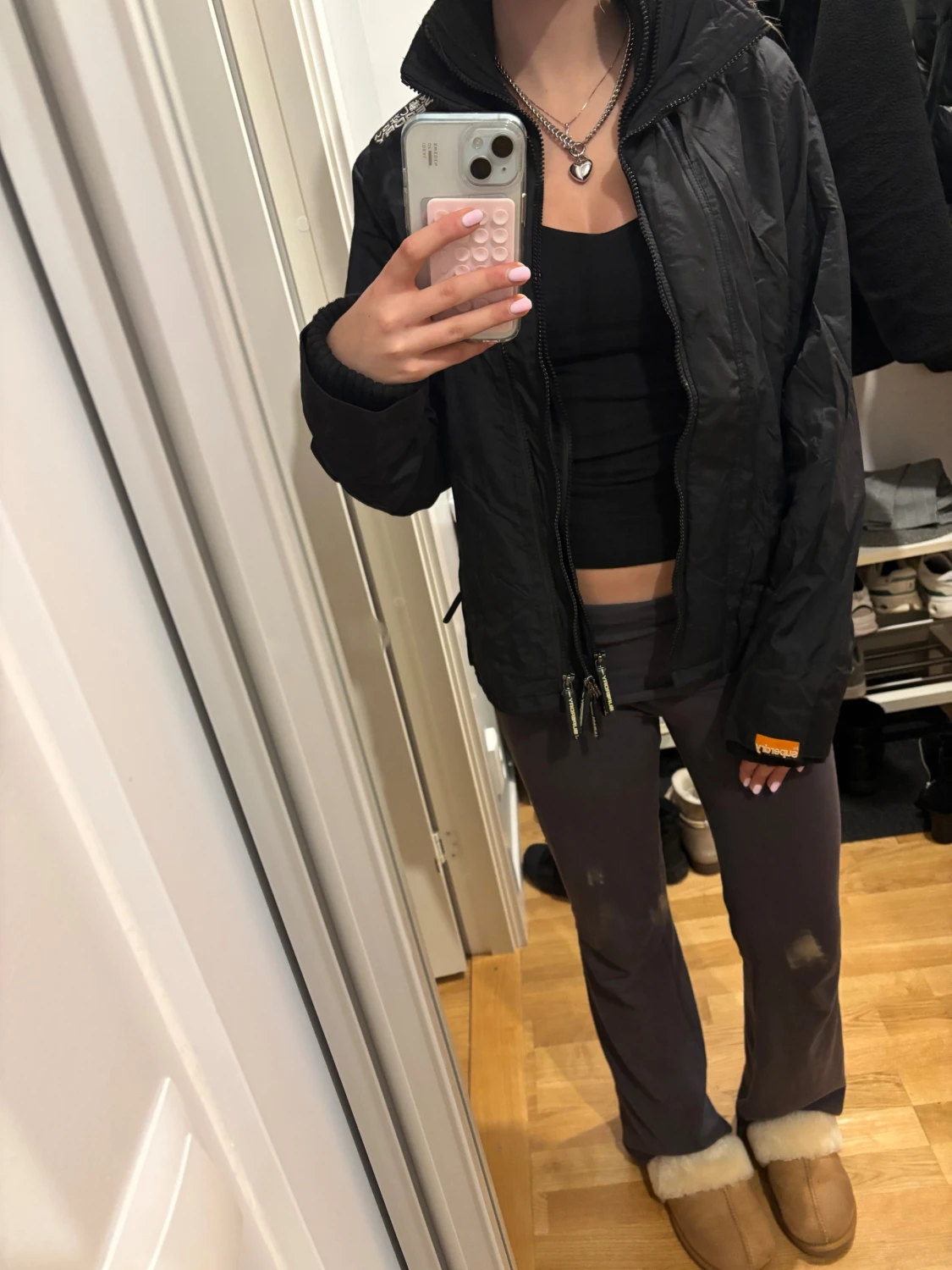 Svart vindjacka från Superdry Japan