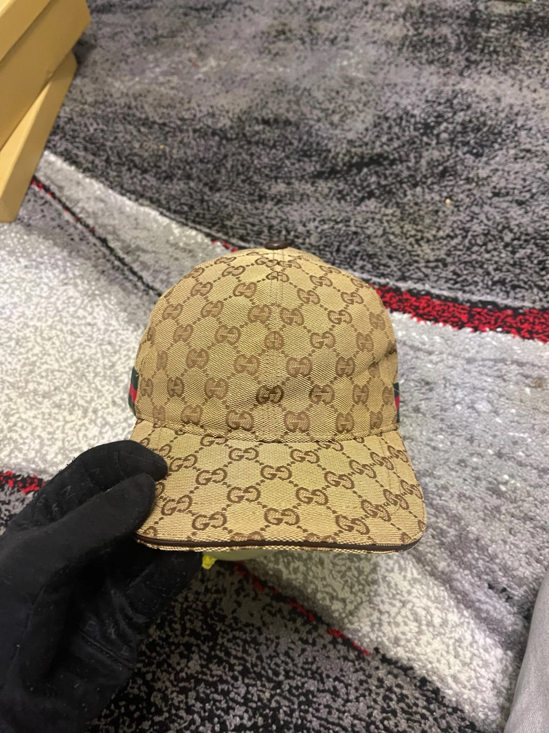 Gucci beige keps med GG-mönster - 1