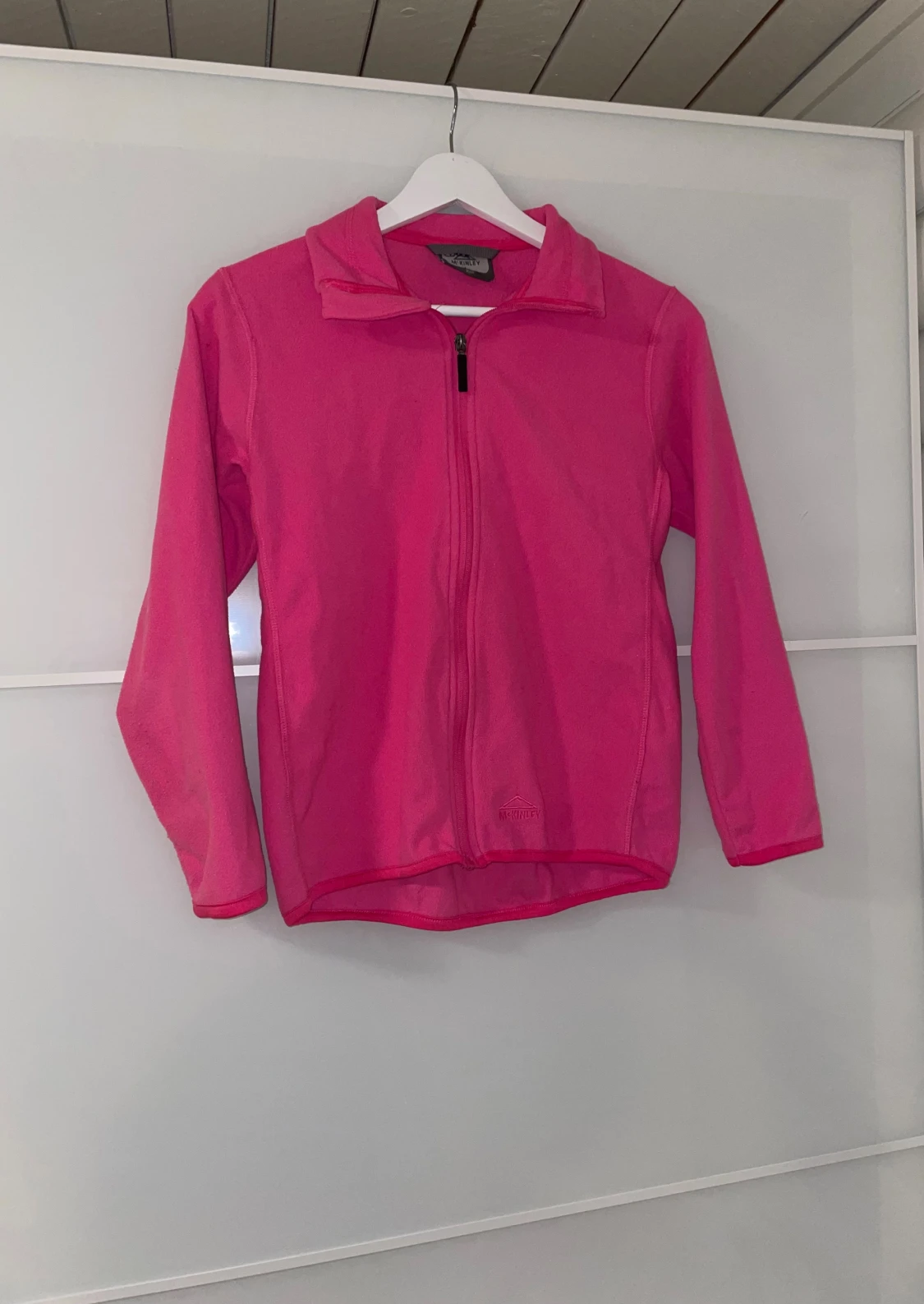 Rosa fleecejacka från McKinley