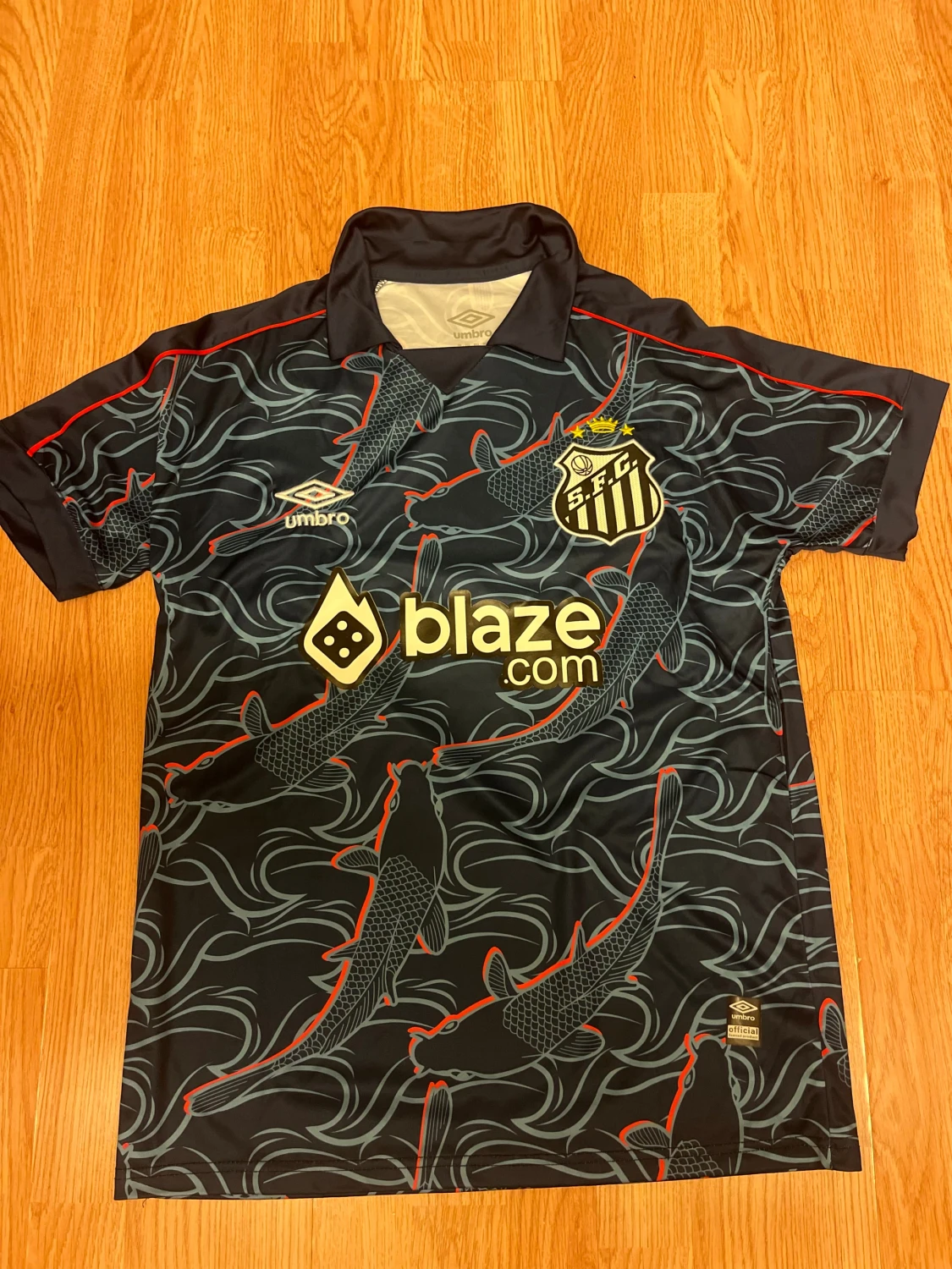 Santos FC x Umbro fiskmönstrad fotbollströja