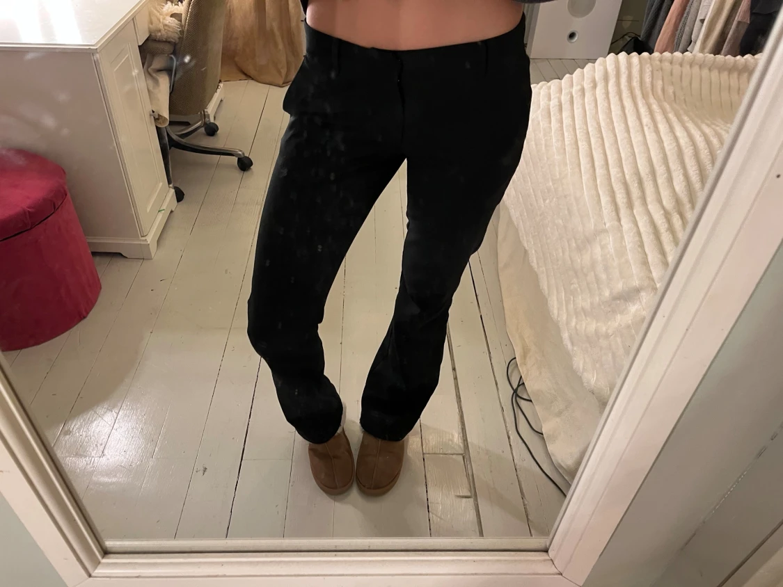 lågmidjade  kostymbyxor- Bik bok - 2