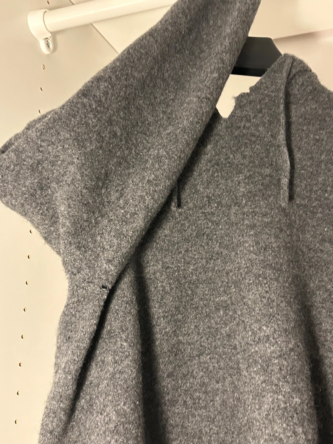 Grå Kashmir hoodie med huva  - 4