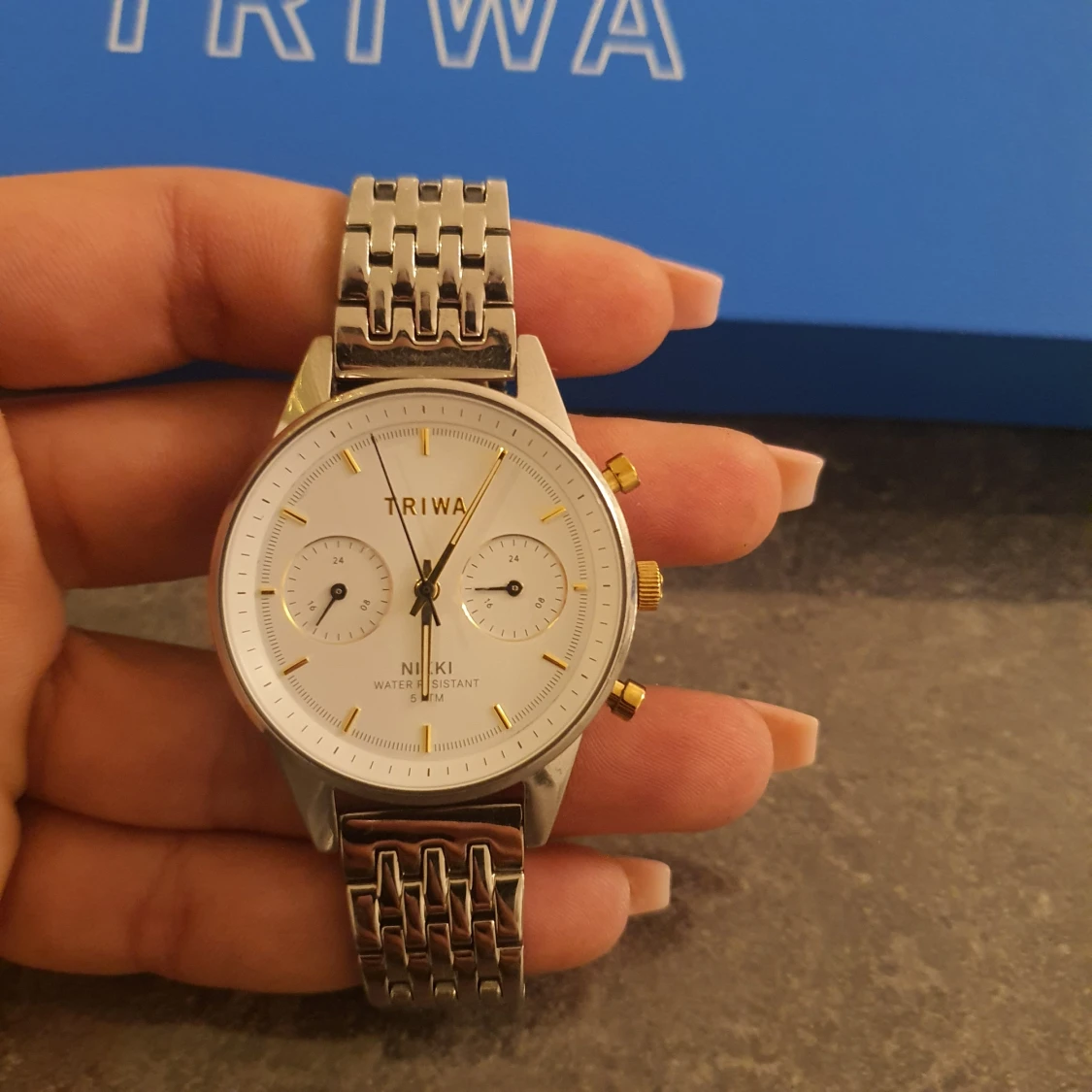 Silverfärgad klocka från Triwa - 90