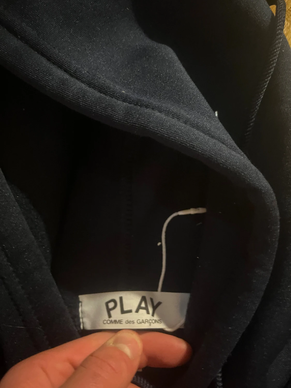 Svart hoodie från Comme des Garçons Play - 2