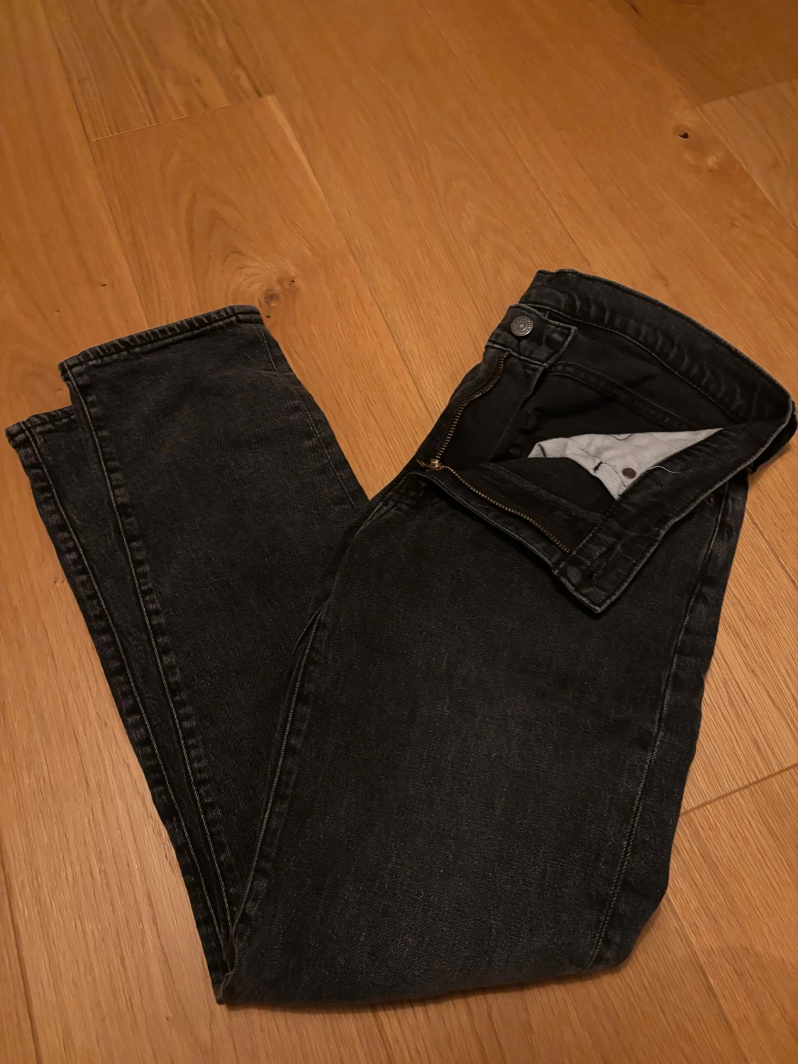 Levi's 502 svarta jeans - 2