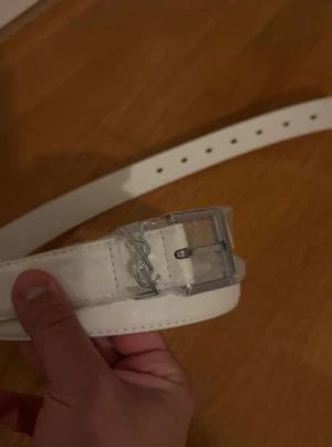 Bälte  - Dm vid intresse 