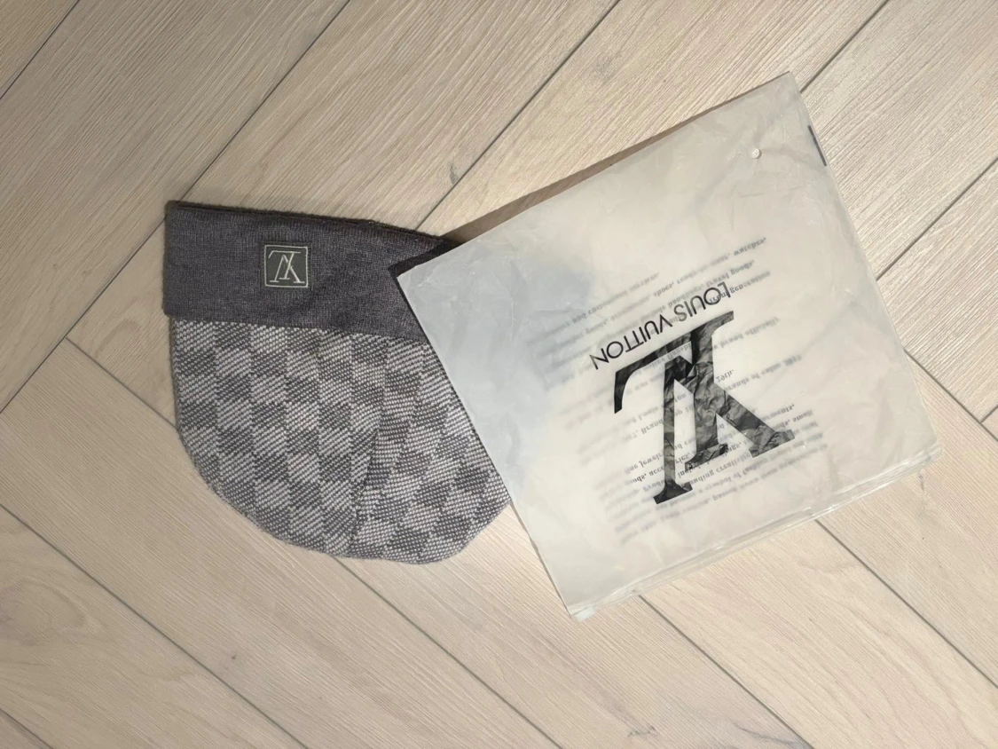 Grå rutig mössa - 2