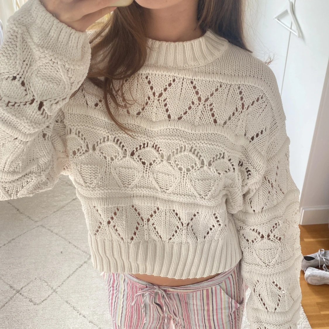 Vit stickad tröja - 1