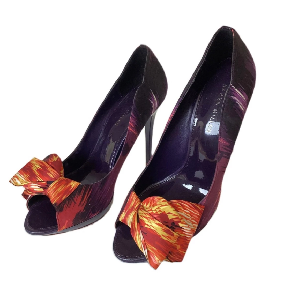 Lila pumps med rosett från Karen Millen