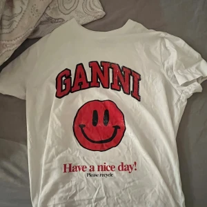 GANNI t-shirt  - Fin t-shirt 
