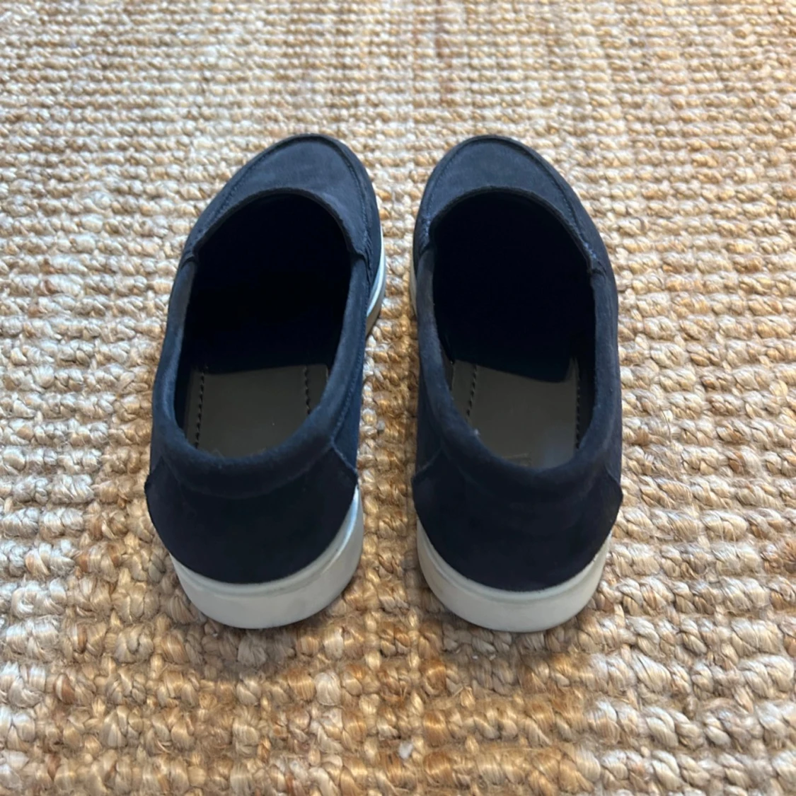 Marinblå loafers i mocka - 92