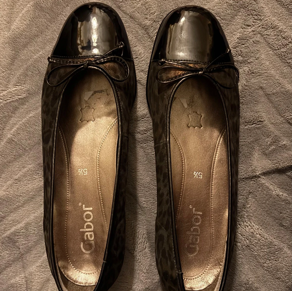 Leopardmönstrade ballerinaskor Gabor