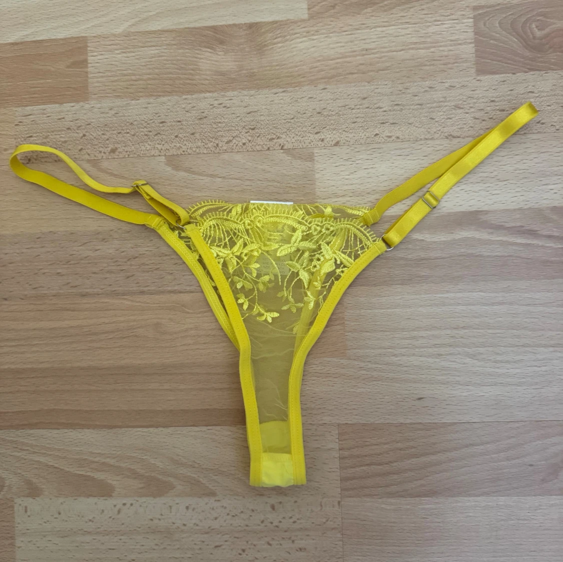 Nya. Gul broderad spets bralette - 2