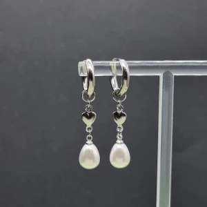 Handgjorda örhängen  - Rostfritt stål 