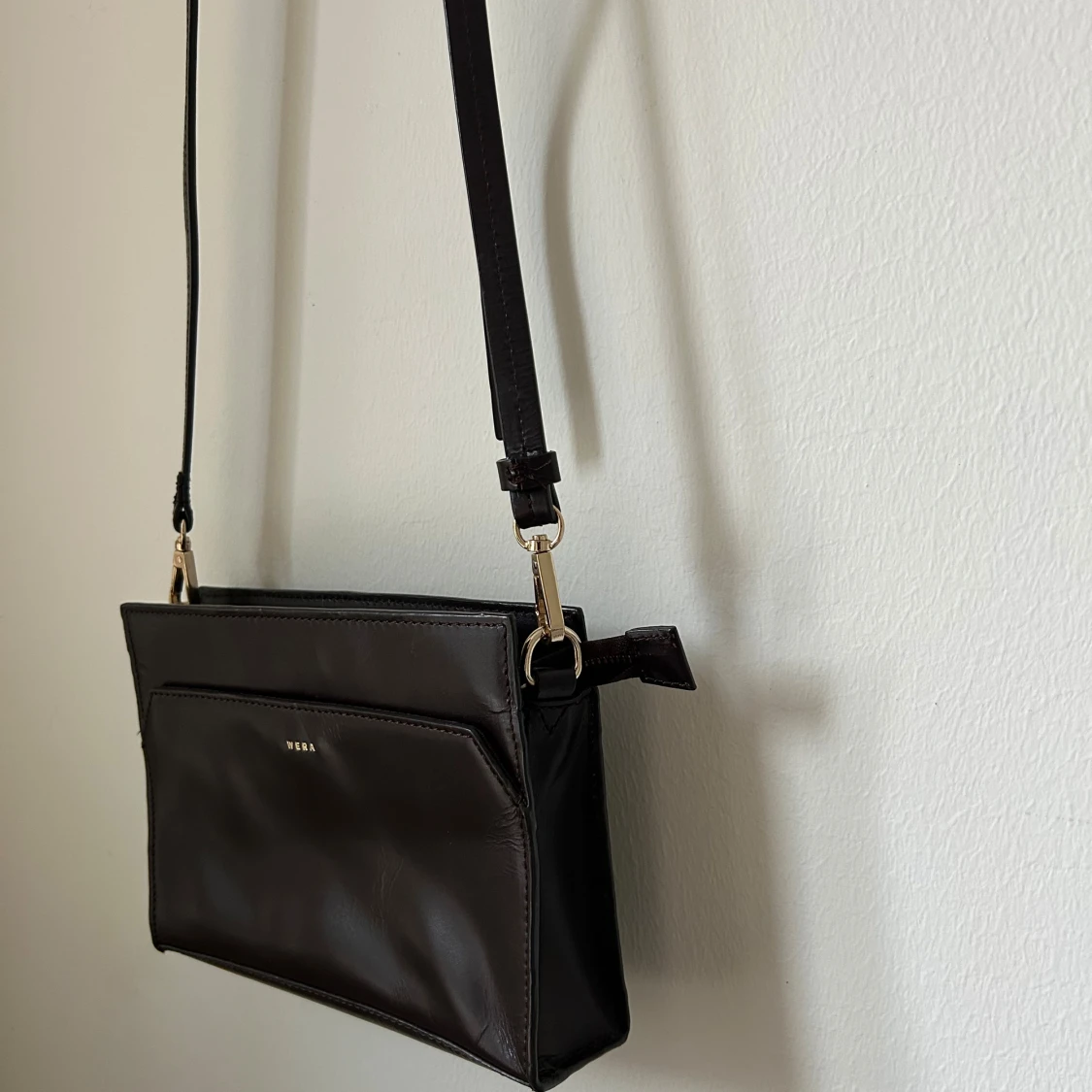 Mörkbrun axelväska från Wera - 2